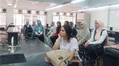 صيدلة حلوان تنظم دورة تدريبية عن الإسعافات الأولية استعدادًا للعام الدراسي الجديد | صور 