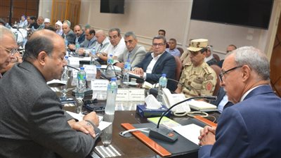 محافظ القليوبية: وضع آليات خطة متكاملة لمواجهة موسم الأمطار والسيول 