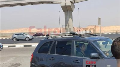 تشييع جثمان والدة الفنانة دينا الشربيني إلى مثواها الأخير بحضور نجوم الفن | بث مباشر