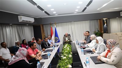 محافظ أسوان: اختيار 16 مشروعا ذكيا للإعلان عنها بمؤتمر الأقصر