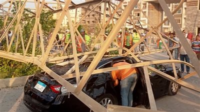 إصابة شخصين إثر سقوط برج ضغط عالٍ بالخمائل في الجيزة | صور