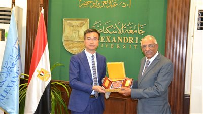 جامعة الإسكندرية تستقبل وفد جامعة نانجينج الزراعية الصينية لبحث سبل التعاون المشترك