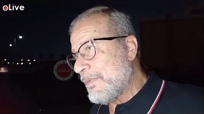 شريف منير وعلا غانم وكريم فهمي أبرز الحضور في عزاء والدة دينا الشربيني | بث مباشر