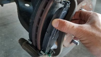 3 أسباب لإصدار صرير الفرامل