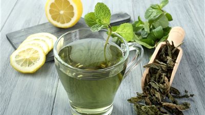أهمها الشاي الأخضر.. 7 مشروبات لتعزيز المناعة ضد أمراض الخريف 