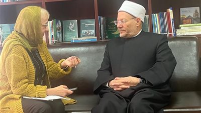 مفتي الجمهورية: نحن ضدَّ استغلال الفتوى لتحقيق أغراض سياسية.. ولا بد من تهميش الخطاب المتطرف