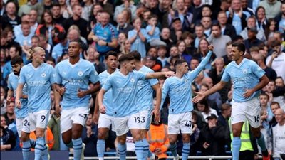 طاقم تحكيم سعودي يدير مباراة مانشستر سيتي وأوراوا الياباني في كأس العالم للأندية 