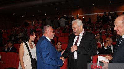 شخصيات سياسية وإعلامية تشارك في حفل توزيع جوائز هيكل للصحافة | صور 