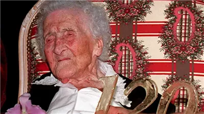 طبيب أمريكي: العلاج بالخلايا الجذعية سيمكّن الإنسان من العيش حتى سن 120 عامًا