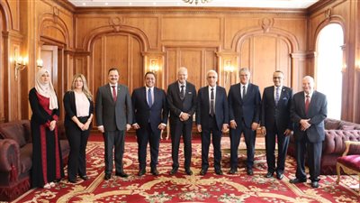 انطلاق فعاليات إعداد قادة التنمية المستدامة بالجامعة البريطانية في مصر