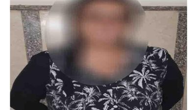 التحقيق مع سيدة استولت على مبالغ مالية بزعم قدرتها على استخراج تراخيص الأكشاك بالنزهة