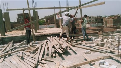 إزالة 26 حالة تعدٍ على أراضي زراعية ومخالفات بناء بأسيوط