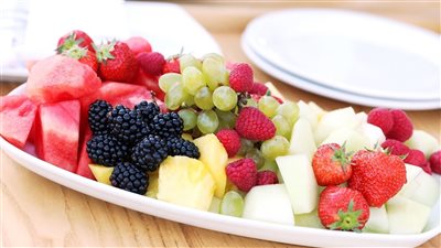 وجبات صحية خفيفة.. تعرف على 6 فواكه قليلة السكر
