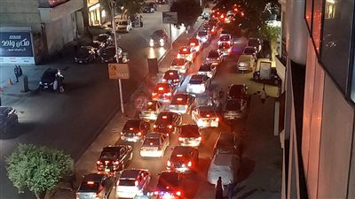 المهندسين وشوارع الجيزة والقاهرة تتحول لجراج كبير بسبب الازدحام المروري | صور وفيديو