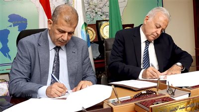 مياه الفيوم توقع عقد مشروع إنشاء محطة معالجة زاوية الكرادسىة بتكلفة 18 مليون يورو