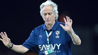 مدرب الهلال يكشف حقيقة خلافه مع لاعبي الفريق ويتحدث عن علاقته بنيمار