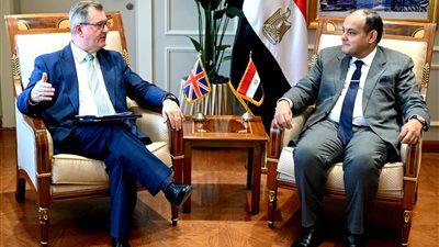 وزير الصناعة: بريطانيا أكبر مستثمر أجنبي في مصر بـ21 مليار دولار