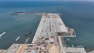 تواصل العمل بميناء أبو قير الجديد لتوفير 2500 فرصة عمل