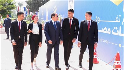 بعد قليل.. الرئيس السيسي يشهد تكريم أوائل خريجي الجامعات المصرية باستاد قناة السويس