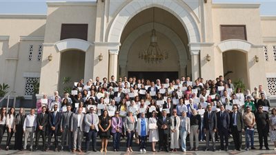 انطلاقا من مسئوليتها المجتمعية.. طلعت مصطفى تسلم شهادات التدريب العملي لـ1200 طالب بختام الموسم الصيفي | فيديو