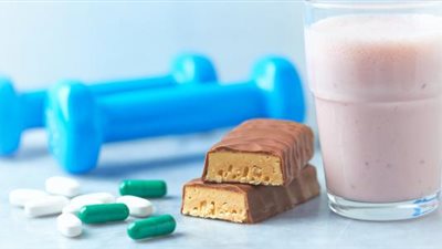 الجودة مقابل الكمية.. ما الدور الحقيقي الذي يلعبه البروتين في نمو طفلك؟