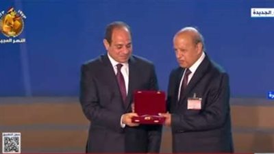 عميد كلية اللغة العربية بجامعة الأزهر عن تكريم السيسي له: تاج على رأسي وشيء أفتخر به