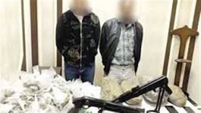 القبض على تشكيل عصابي بحوزته مخدرات وأسلحة غرب الأقصر