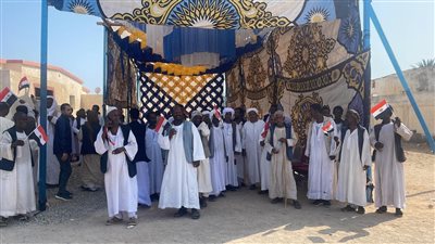 توافد أهالي الشلاتين على الشهر العقاري لتحرير توكيلات تأييد للرئيس السيسي