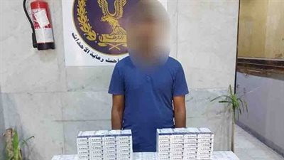 القبض على مندوب شركة أدوية طبية لاتهامه ببيع عقاقير مخدرة بالجيزة