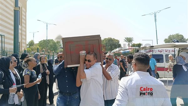 لحظة وصول جثمان موظفة