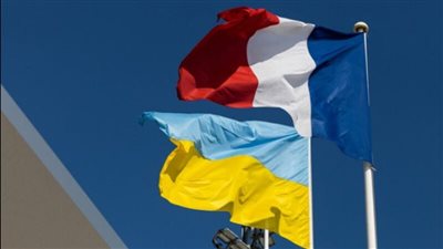 فرنسا تعتقل 3 أجانب للاشتباه في إثارة أزمة بشأن جنود فرنسيين في أوكرانيا