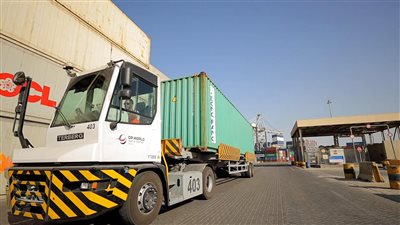 ميناء أكتوبر الجاف يواصل استقبال الواردات والصادرات عبر خطوط السكك الحديدية