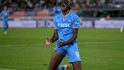 سبب فشل انتقال أوسيمين إلى تشيلسي.. والعلاقة بين اللاعب ونابولي منتهية حاليًا