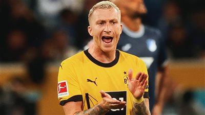 رويس يقود بوروسيا دورتموند للفوز أمام هوفنهايم ويتصدر الدوري الألماني مؤقتا