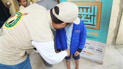بيت الزكاة: توزيع 200 ألف شنطة مدرسية وجاكت وكوتشي على الطلاب الأيتام غير القادرين