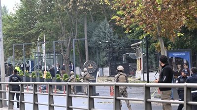 انتشار أمني مكثف وسط أنقرة بعد انفجار قرب مقر وزارة الداخلية