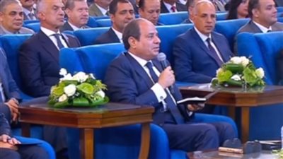 السيسي: أنا مع إعادة هيكلة كل حتة فيكي يا مصر.. التطوير جزء من الحياة الإنسانية