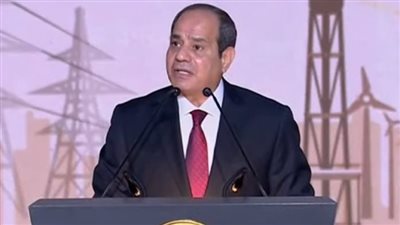 الرئيس السيسي يطالب الحضور بمؤتمر حكاية وطن بالوقوف دقيقة حدادًا على أرواح الشهداء