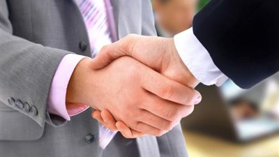 دراسة: أسلوب المصافحة قد يشير إلى الإصابة بأمراض خطيرة