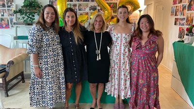 بـ 10.000 دولار لكل عام دراسي.. سيدات يعملن أمهات بالإيجار للطلاب 