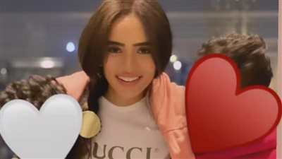 أخفت وجهيهما.. زينة تحتفل بعيد ميلاد ابنيها: حياتي بقى ليها لازمة