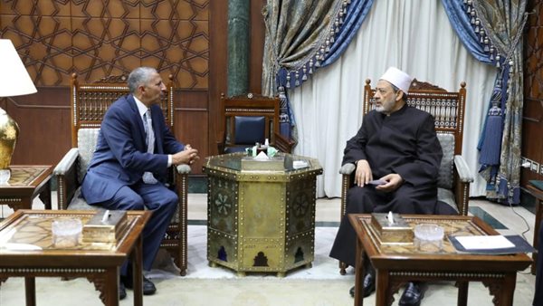 شيخ الأزهر يستقبل