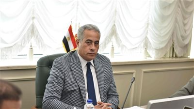 وزير العمل يترأس اجتماع مناقشة مشروع قانون العمل.. ويؤكد تحقيق الأمان الوظيفي