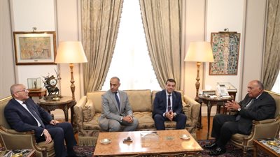 وزير الخارجية يوجه البعثات الدبلوماسية بالالتزام بالحيادية والشفافية خلال كافة مراحل انتخابات الرئاسة