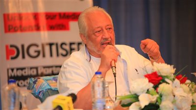 خالد زكي: مايصحش نصنف الفنانين ونرخصهم.. وأتمنى إضافة مادة دراسية عن آداب المرور