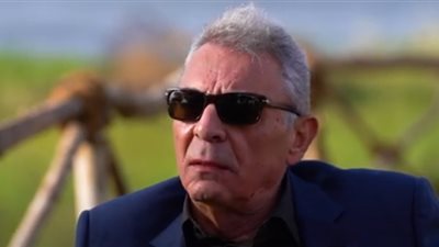 محمود حميدة: وصف القوى الناعمة حقير لمهنة التمثيل.. وتأثير الممثل على المشاهد أكثر من صانع القنبلة