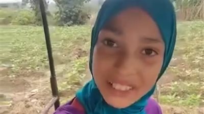 بروح المدرسة الصبح وأرجع أشتغل.. قصة كفاح طالبة بالمنوفية: نفسي أجهّز أختي وأشتري توك توك ليا | بث مباشر