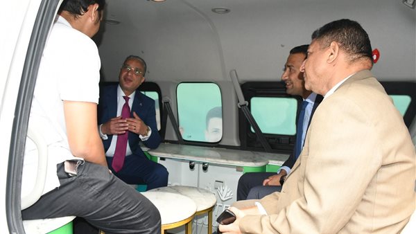 محافظ الفيوم يستقبل