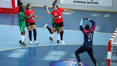 سيدات يد الأهلي يتأهل لنصف نهائي بطولة إفريقيا بعد الفوز على فاب الكاميروني