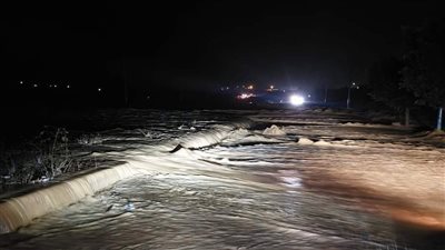 صور سيول مطروح الآن.. 10 نصائح للتعامل مع السيول